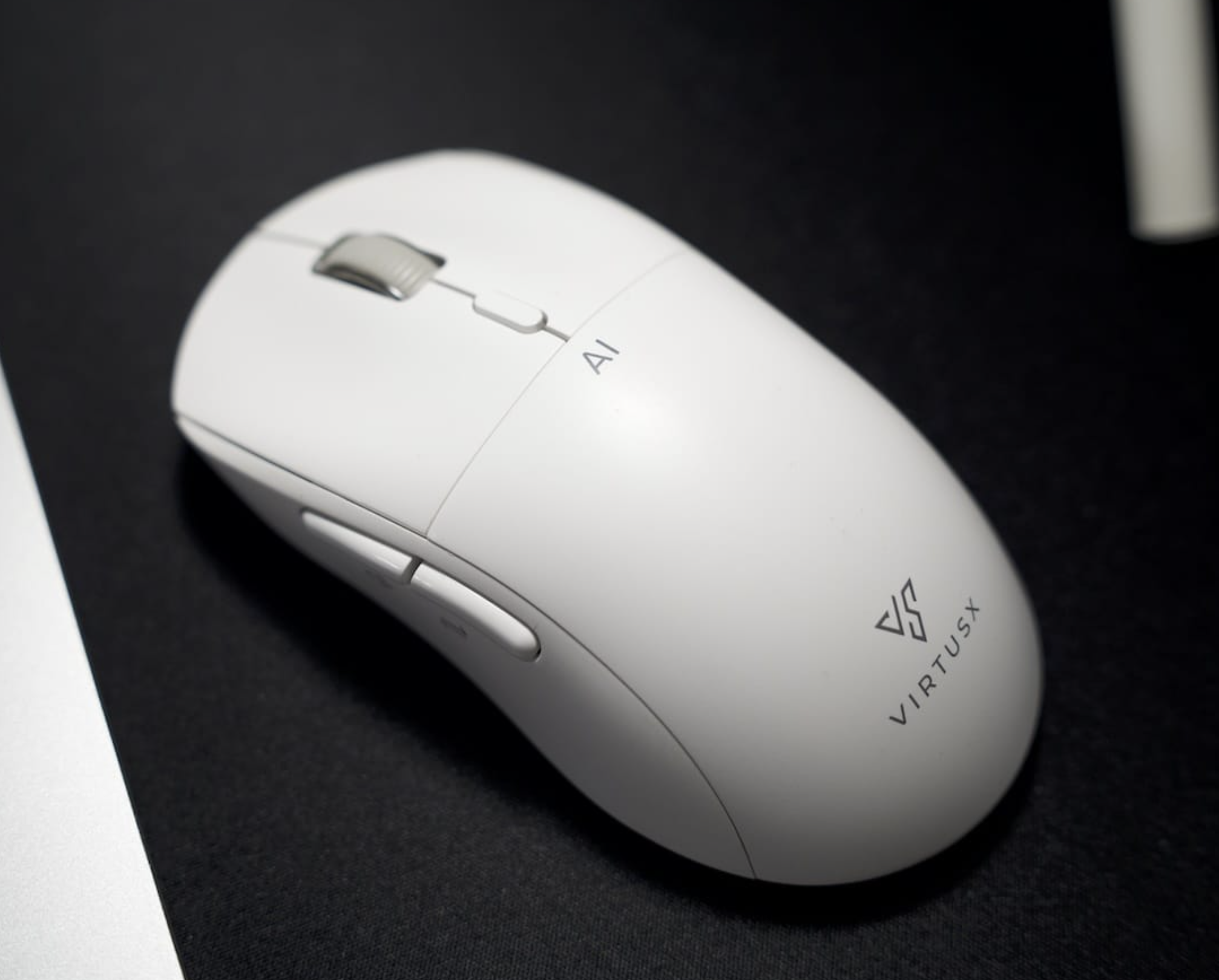 Jethro V1 AI Mouse image